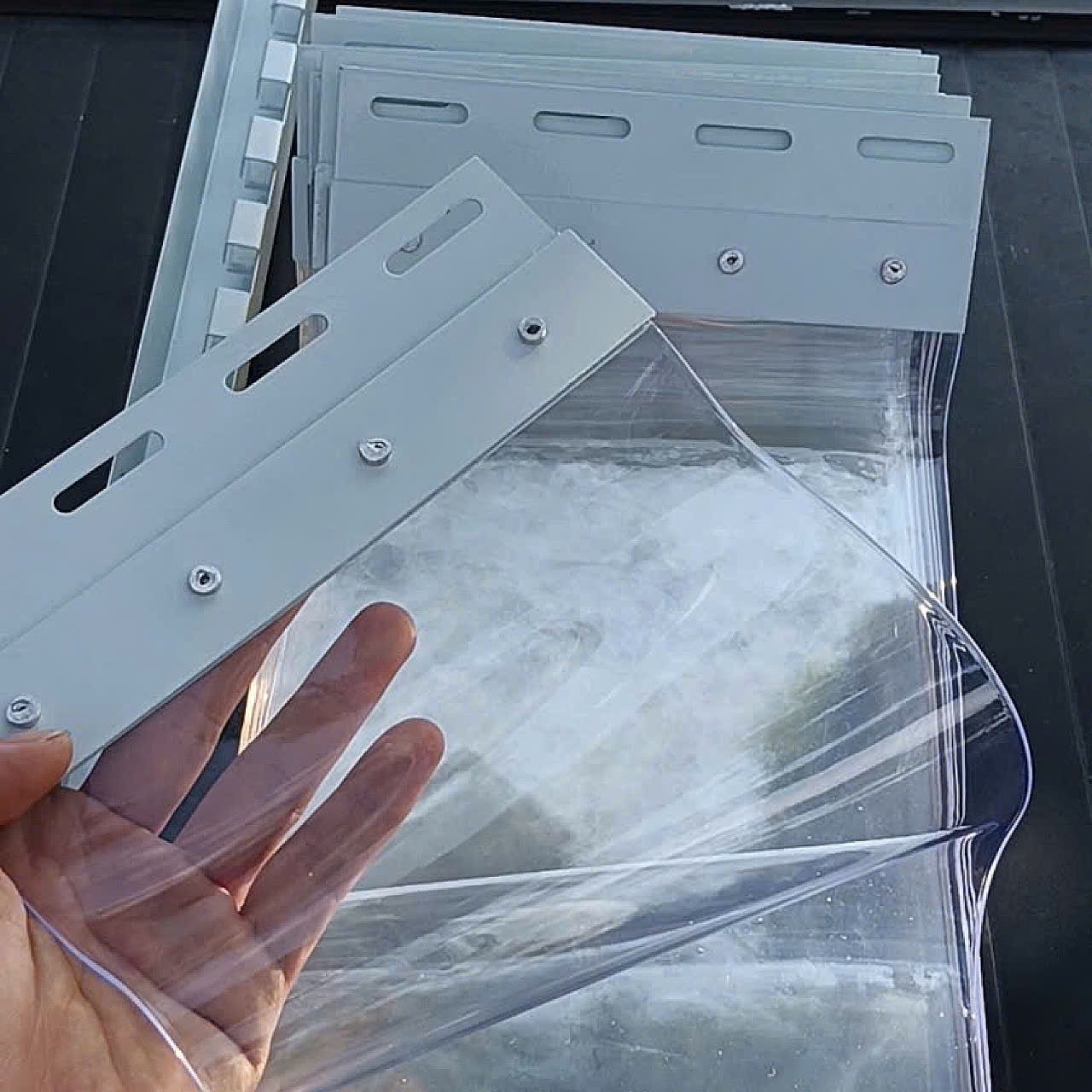 RÈM NHỰA PVC TRONG SUỐT NGĂN LẠNH ĐIỀU HOÀ Rèm nhựa