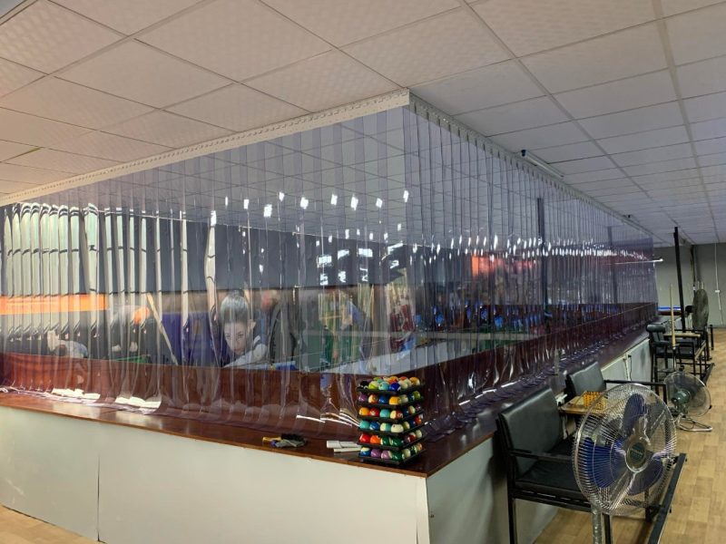 Rèm ngăn điều hoà màu xanh trong